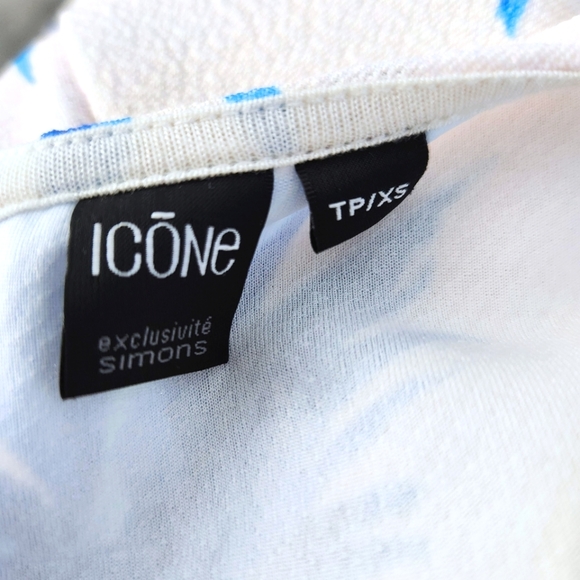 Simons Icōne Pineapple Print Cropped Tee - Size XS - Picture 4 of 6